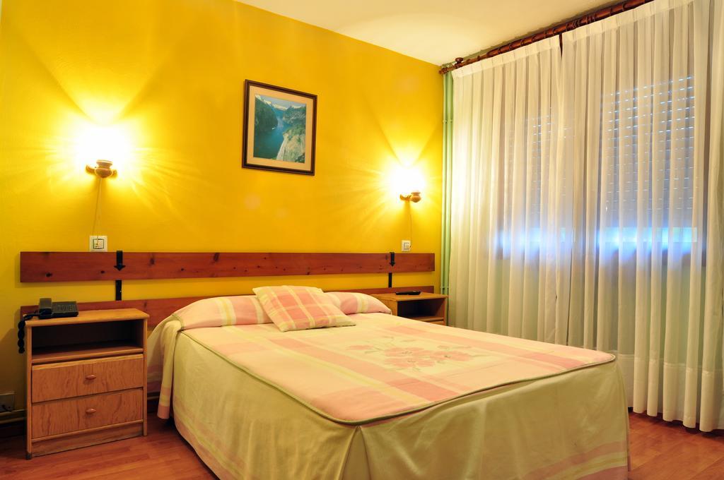 Hostal Europa San Roque del Acebal Kültér fotó