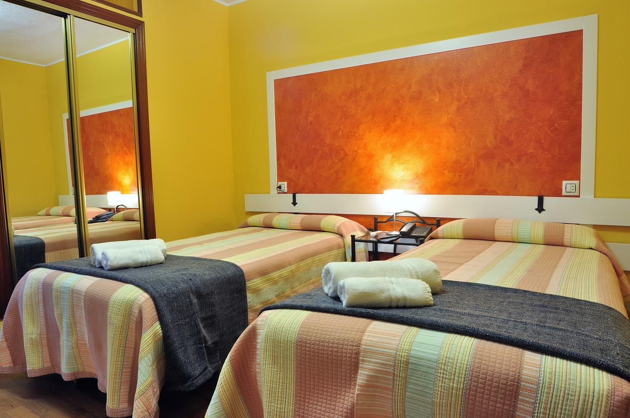 Hostal Europa San Roque del Acebal Kültér fotó